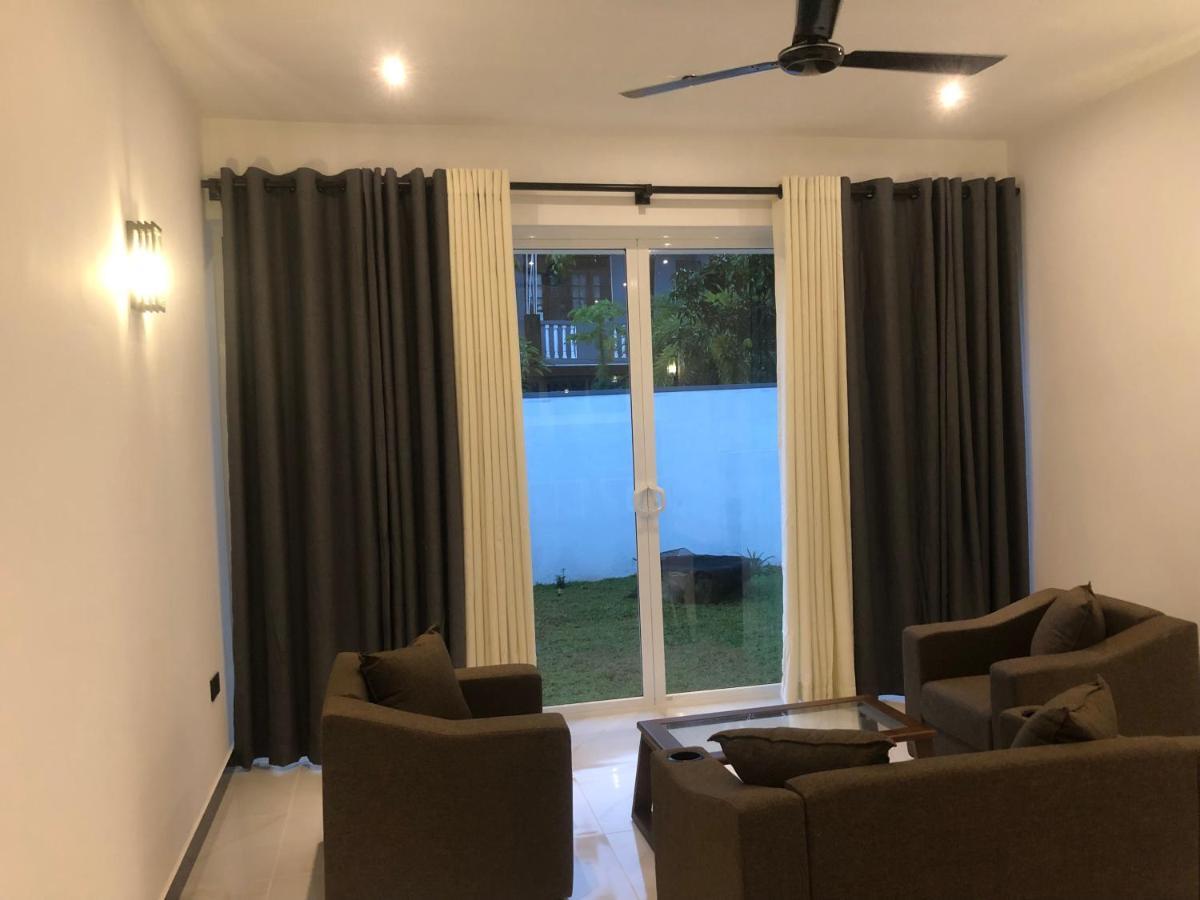 Luvi'S Villa Галле Экстерьер фото