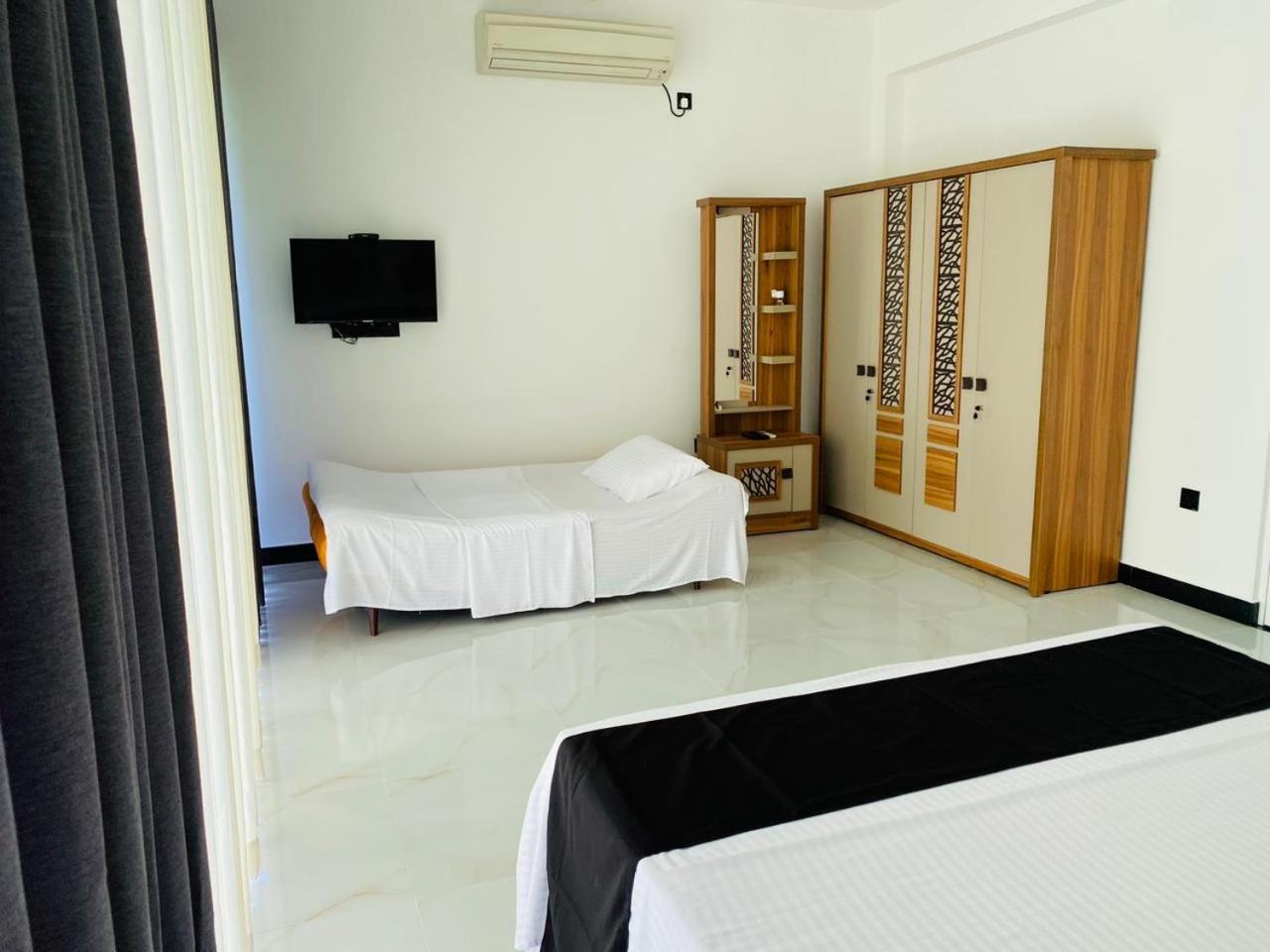 Luvi'S Villa Галле Экстерьер фото