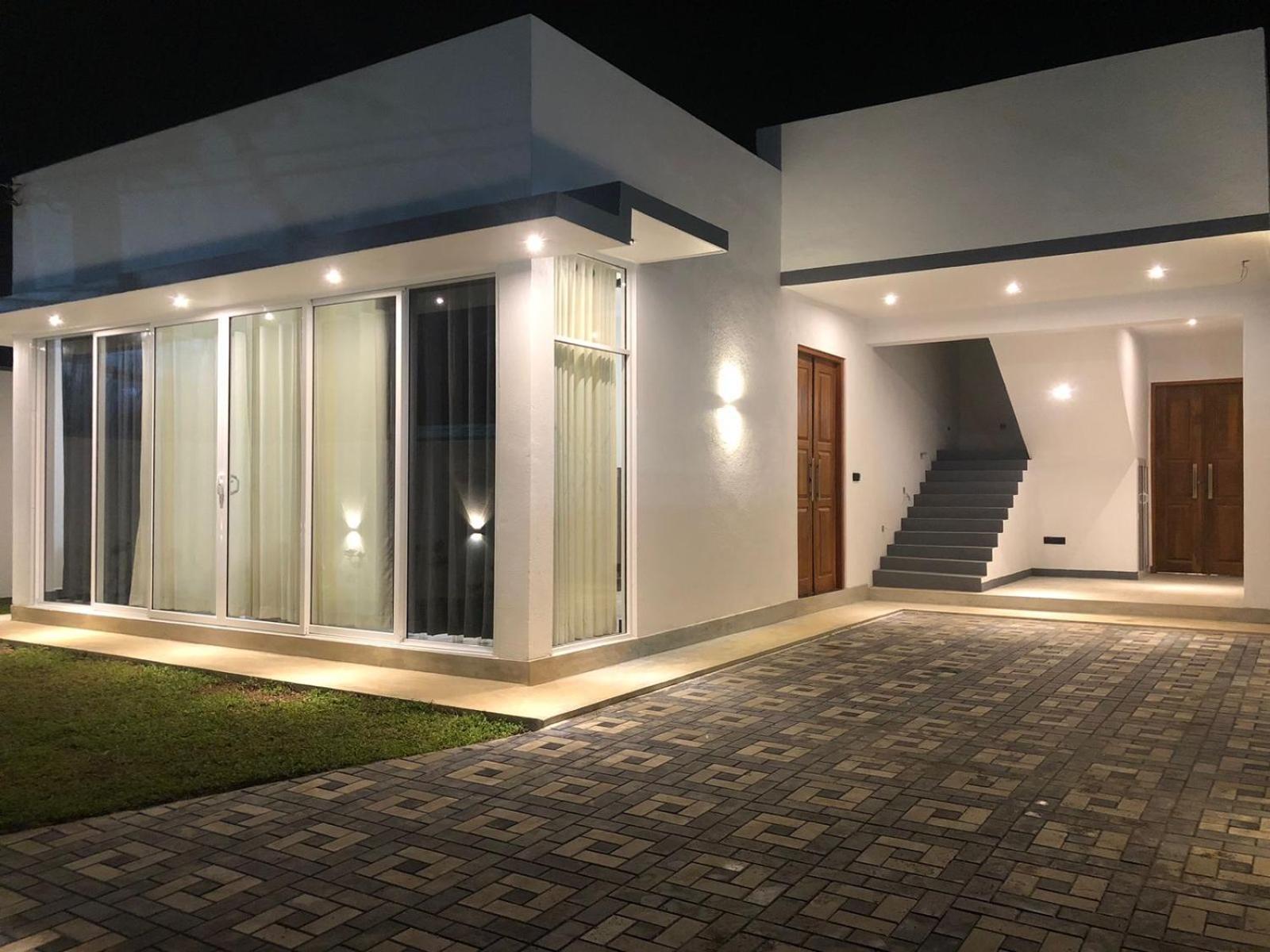 Luvi'S Villa Галле Экстерьер фото